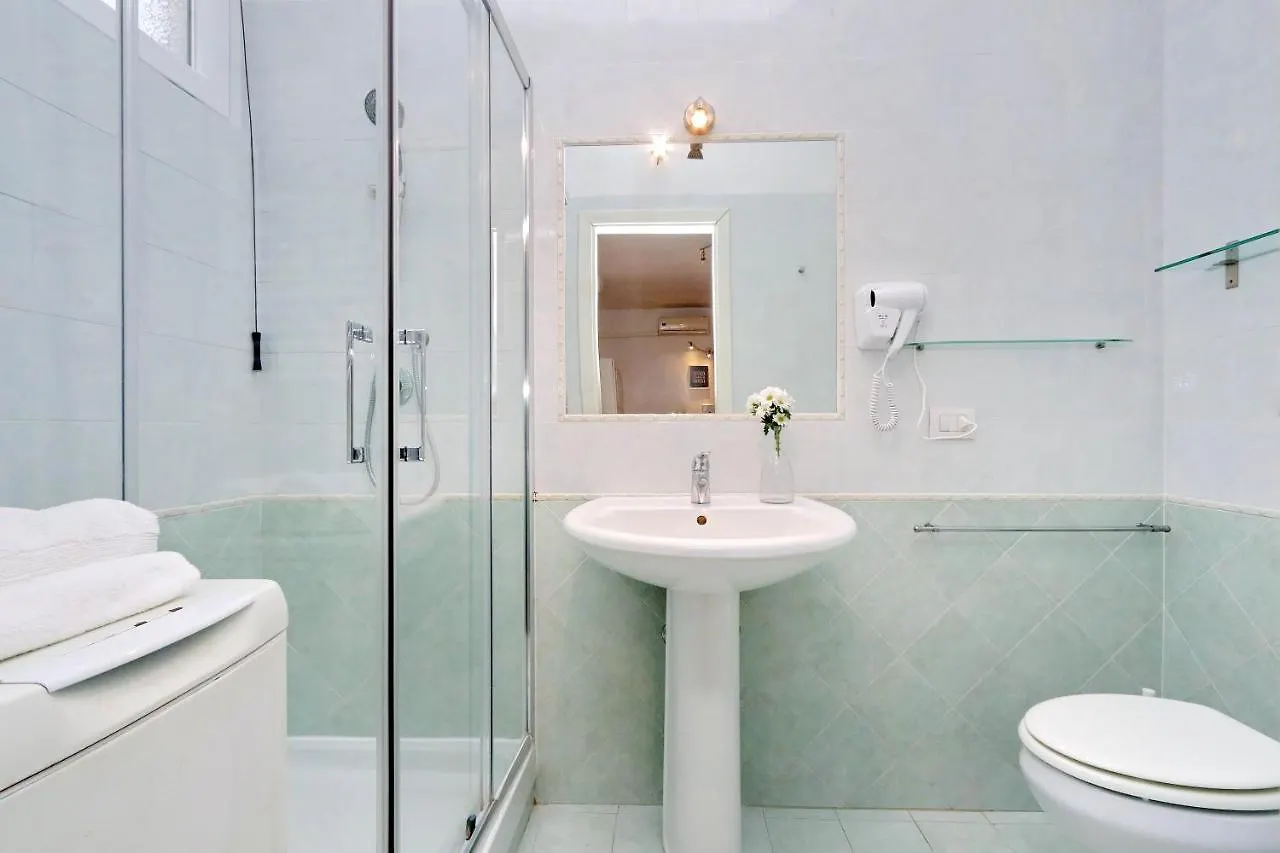 Apartment Holiday Rental St Peter'S Area Italy