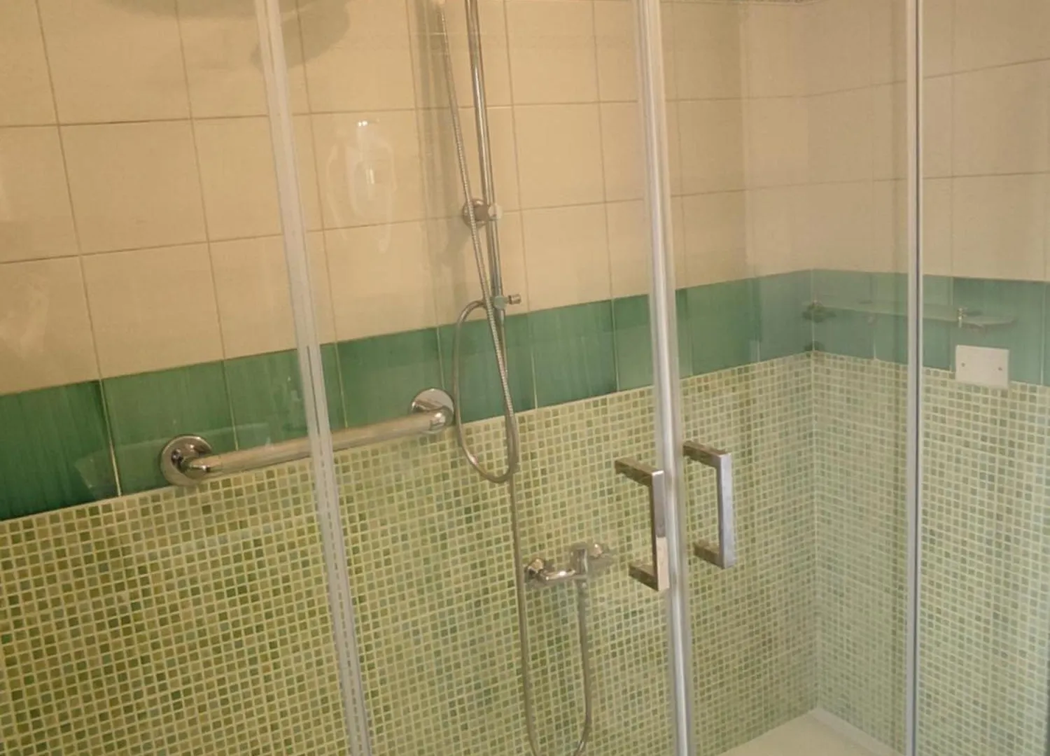 Holiday Rental St Peter'S Area Apartment Rom